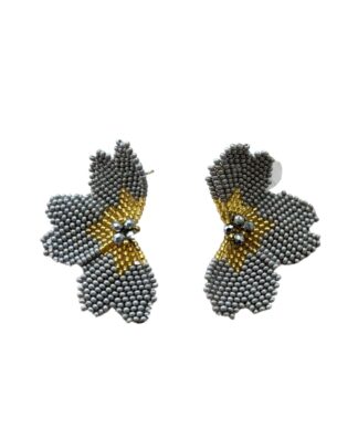 Aretes flores grises tejidas
