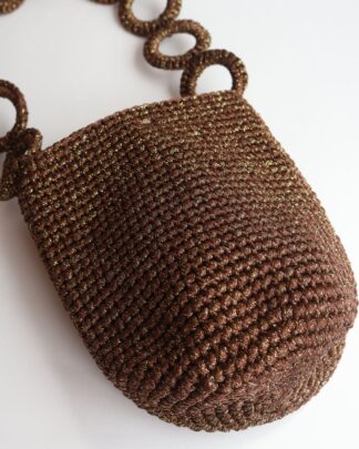 Mochila brillante mini tejida cafe