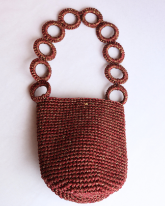 Mochila brillante mini tejida vino